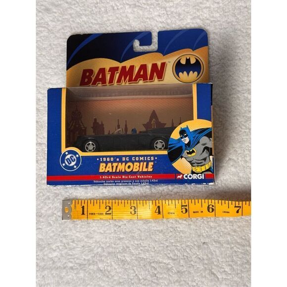 CORGI 1960's DC Comics BATMOBILE 1:43rd Scale. NIB. #77301 - Picture 7 of 7